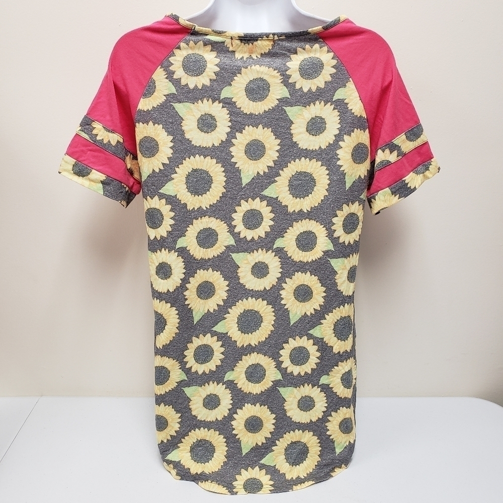Simply Southern Collection Womens Sunflower Tshirt Size Small - Picture 2 of 7